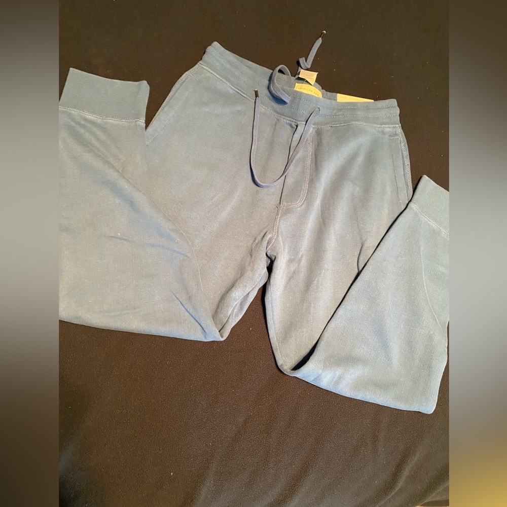 American Eagle joggers – NWT